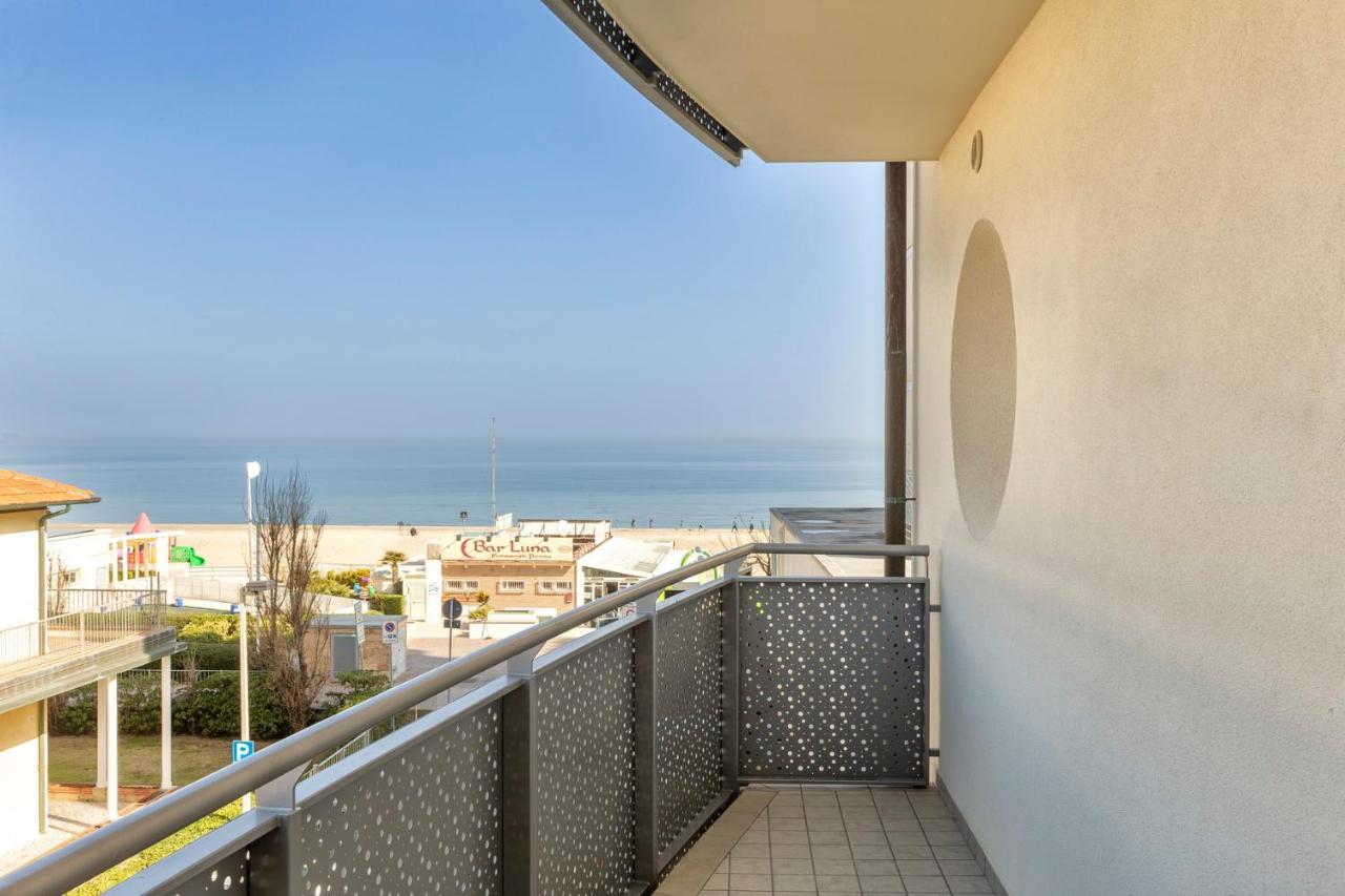 Residence Marittimo Riccione Esterno foto