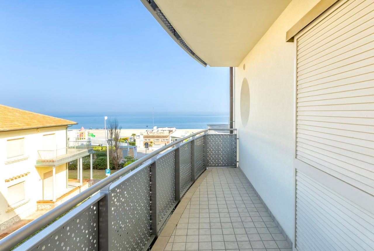 Residence Marittimo Riccione Esterno foto