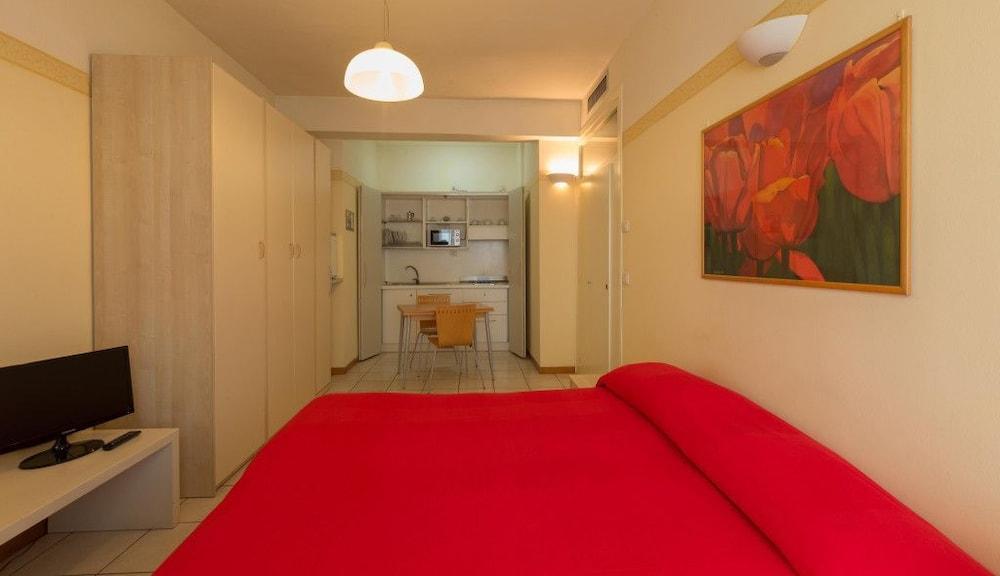 Residence Marittimo Riccione Esterno foto