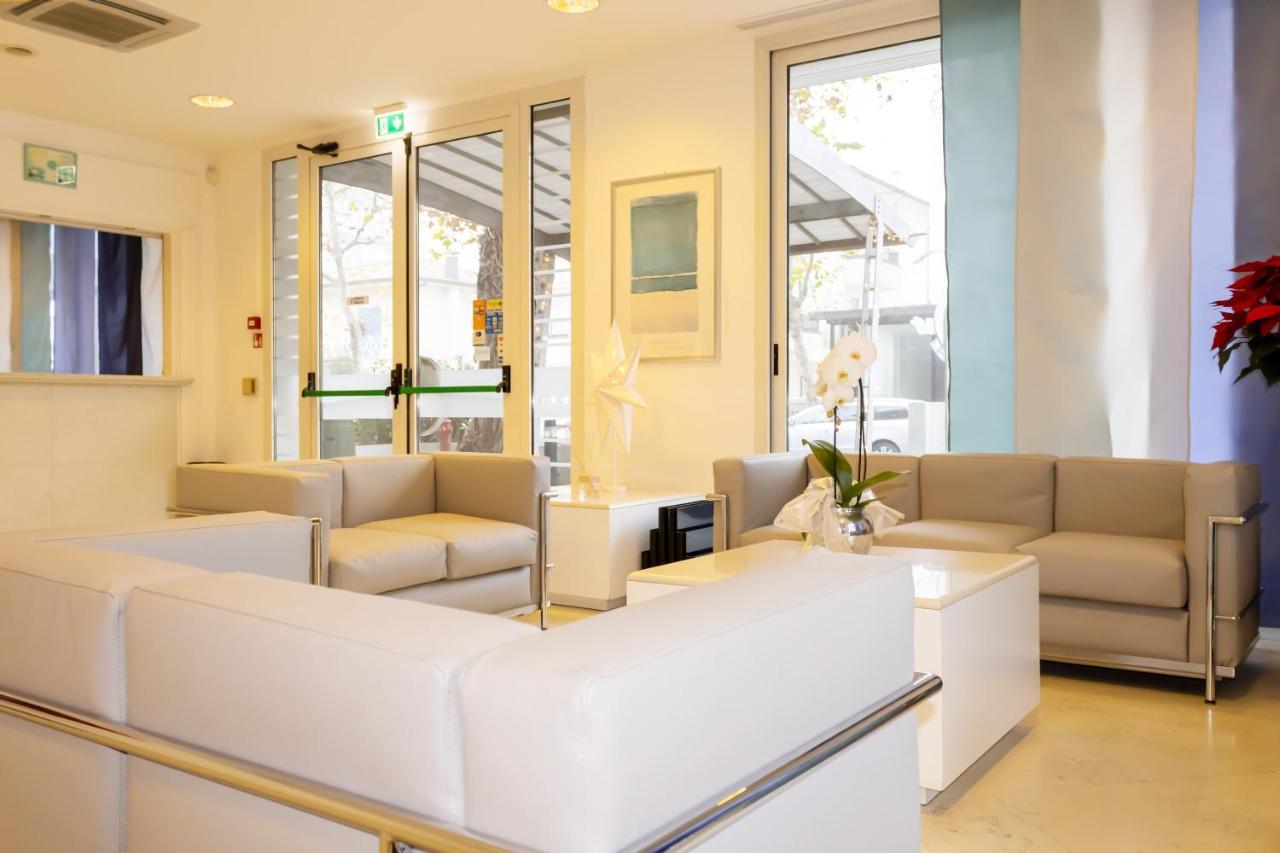 Residence Marittimo Riccione Esterno foto