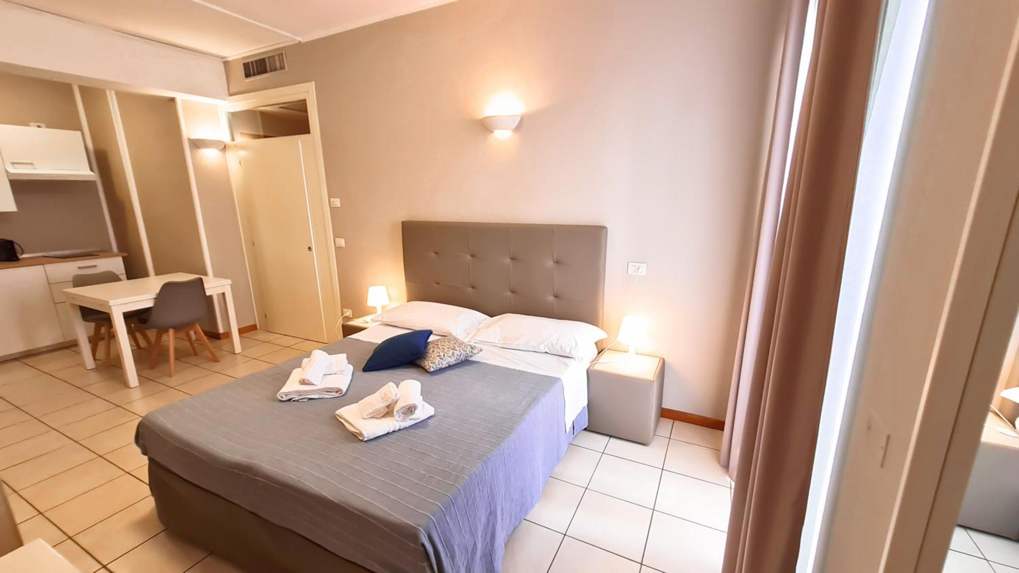 Residence Marittimo Riccione Esterno foto