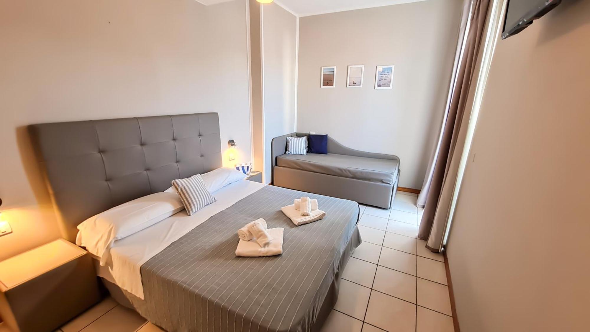 Residence Marittimo Riccione Esterno foto