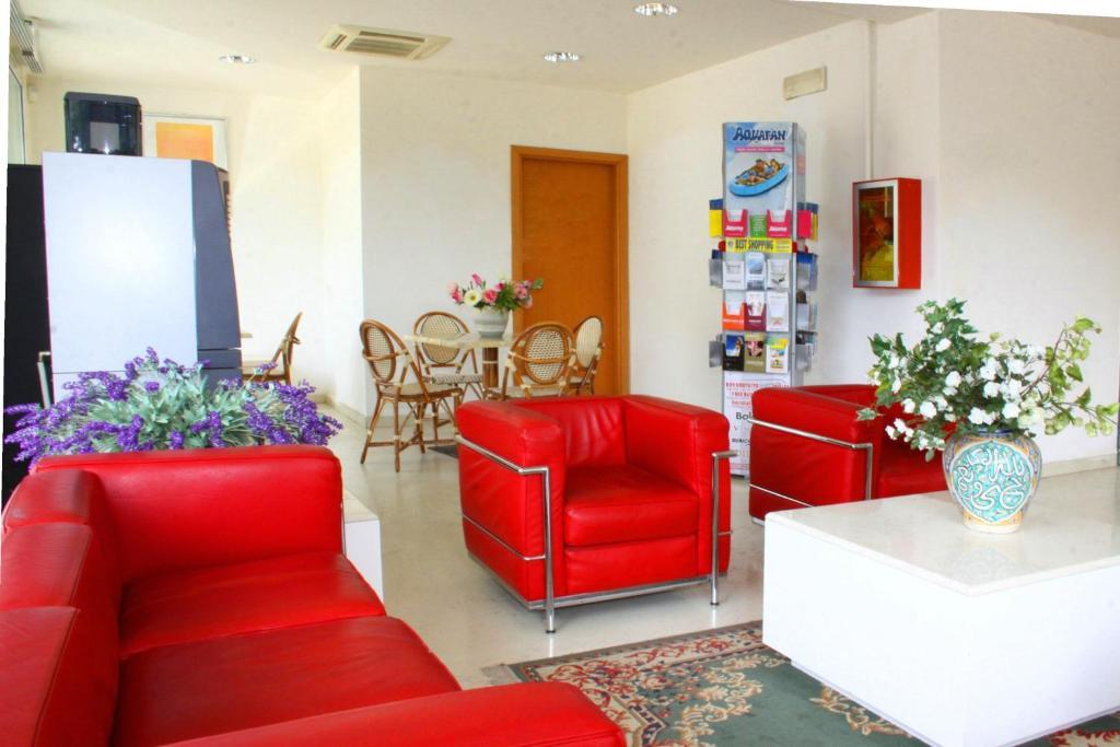 Residence Marittimo Riccione Esterno foto